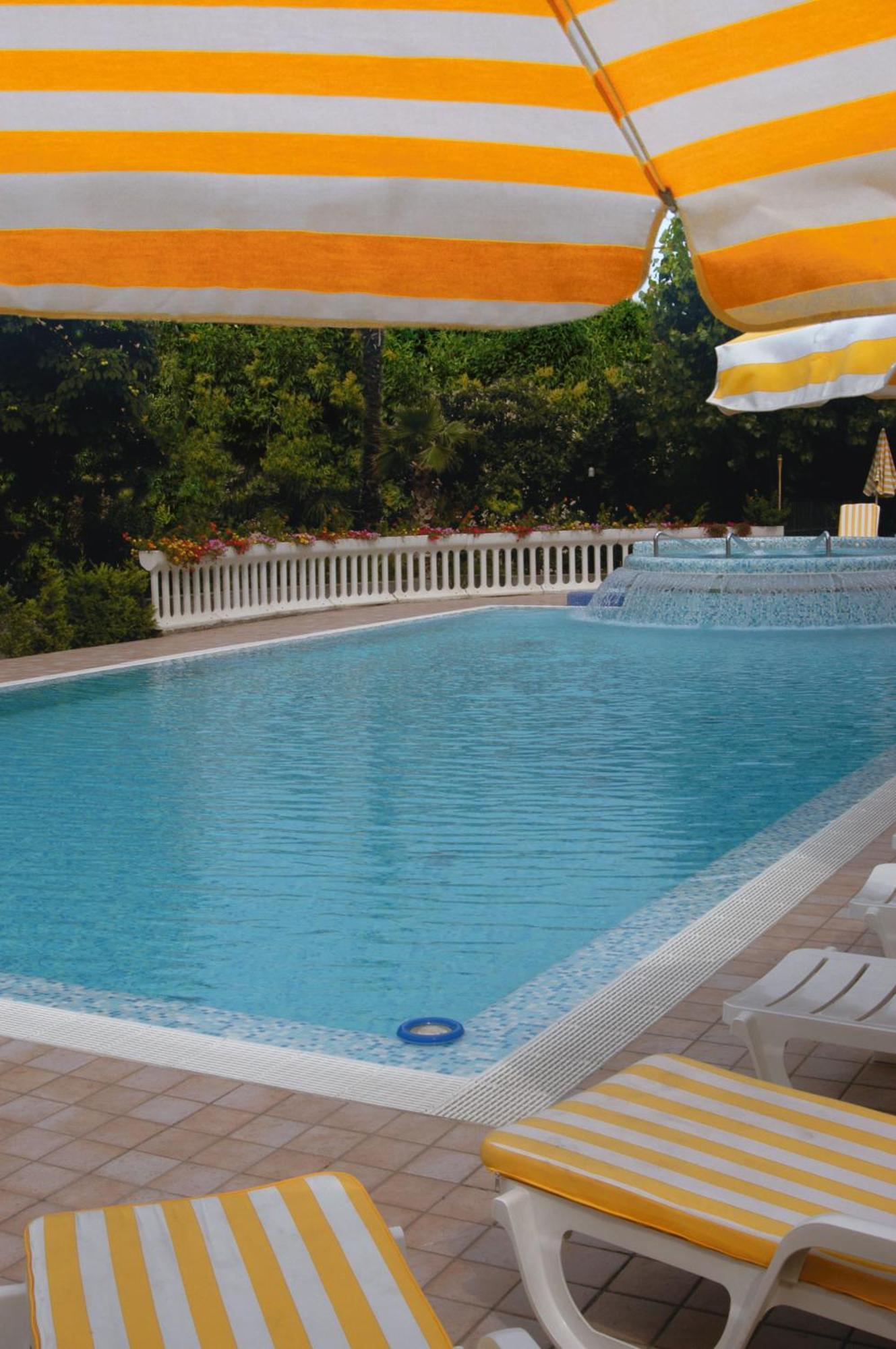 Hotel Smeraldo Lazise Kültér fotó