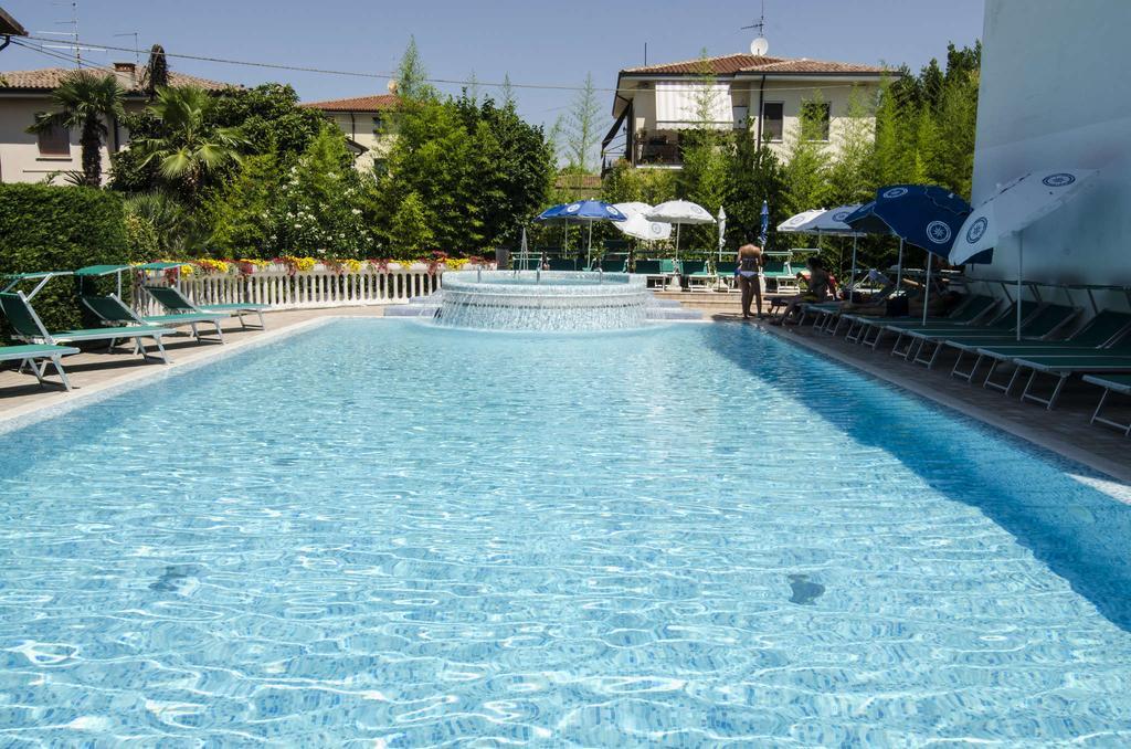 Hotel Smeraldo Lazise Kültér fotó